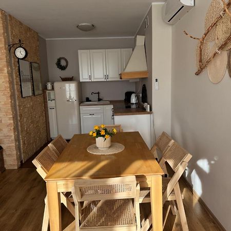 אוסטראון Apartament Zeta - Zeta Park מראה חיצוני תמונה